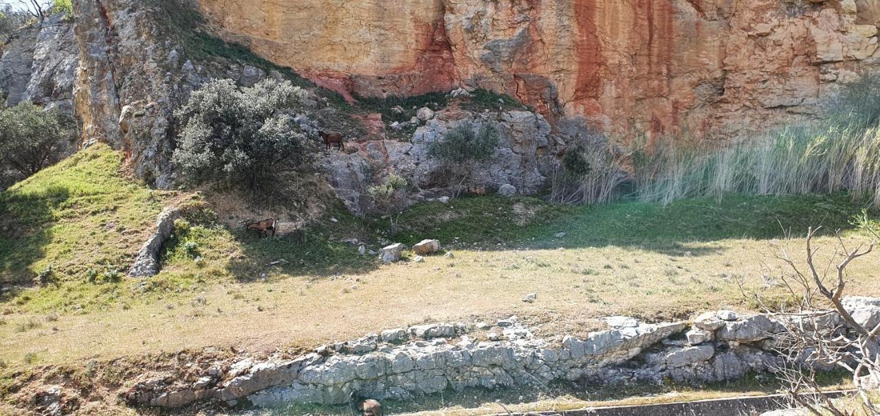 Gite " La Petite Compsoise " Comps  المظهر الخارجي الصورة